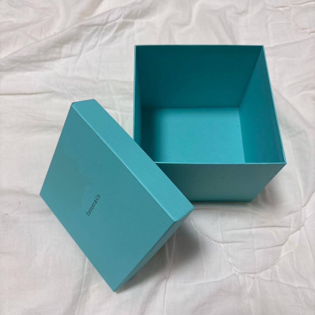 Tiffany & Co. ギフトボックス ティファニーブルー - メルカリ