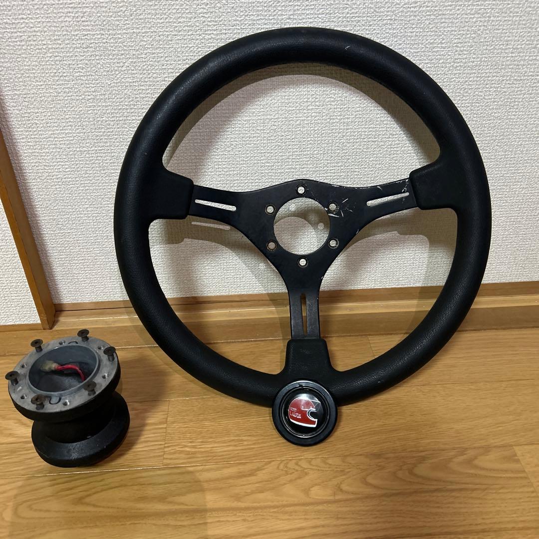 ニキラウダ momo ホーンボタン、ステアリング、ボス - メルカリ