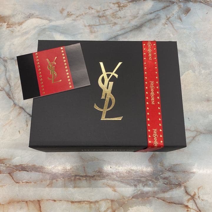 値下げYSLギフトBOX 口紅3本 香水 ギフトセット - メルカリ