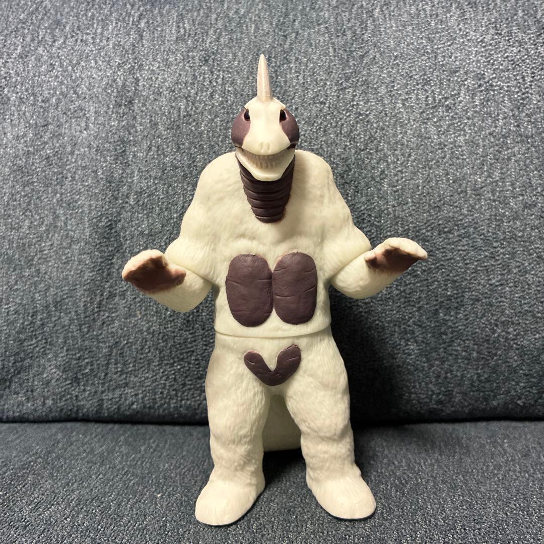 ウルトラ怪獣シリーズ ソフビ スノーゴン ライブサイン付き 500サイズ