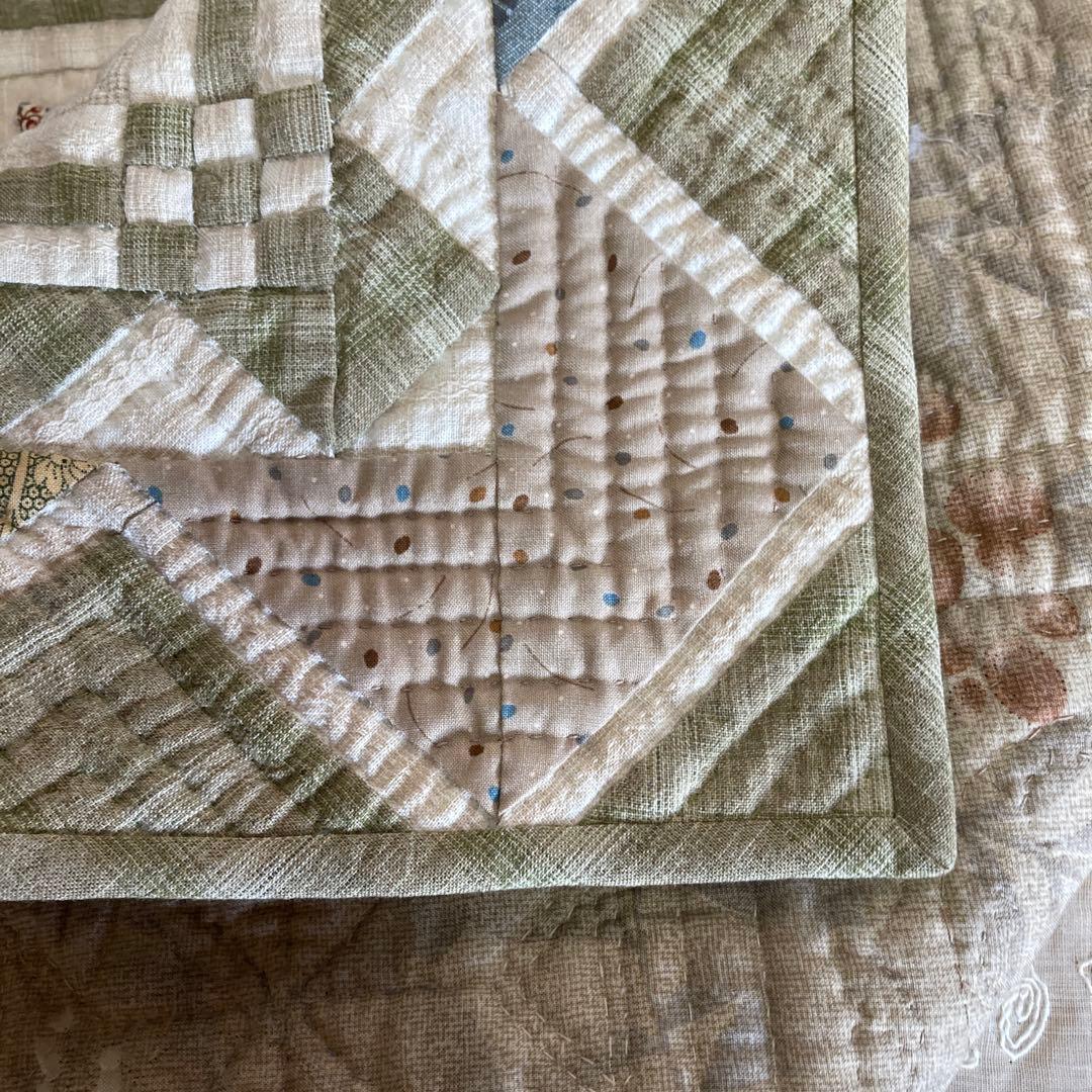 パッチワーク サンプラーキルトのタペストリー - メルカリ