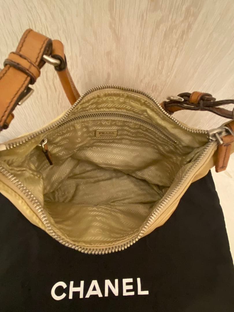 PRADA プラダ ワンショルダー ナイロン 三角ロゴ - メルカリ