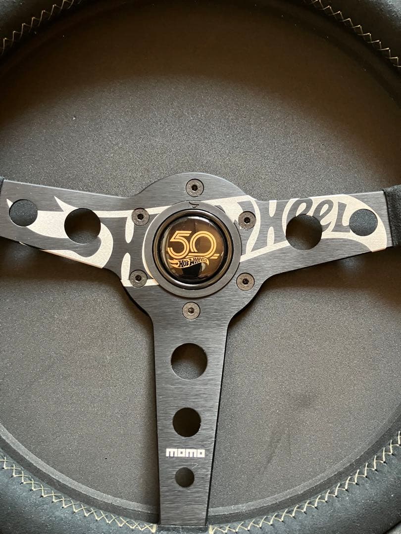 momo Hot Wheels 50th 限定コラボ ステアリング - メルカリ