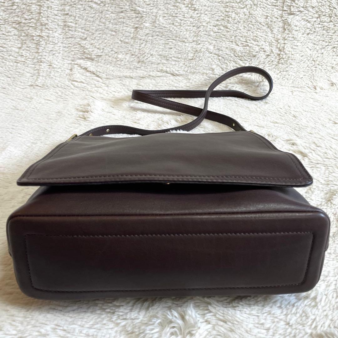 美品 オールドコーチ フラップ ホック グラブタンレザー ショルダー