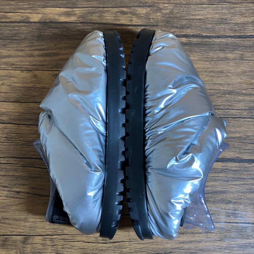 K25824）☆未使用☆ UGG アグ スペース スライダー 24㎝ - メルカリ