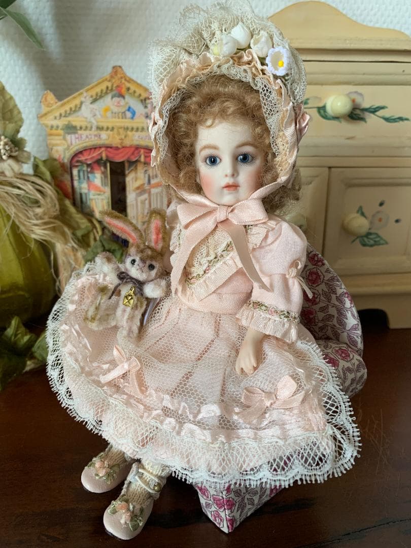 期間限定】ビスクドール プチサイズ ブリュ ドレス&ボネ リプロ 国内