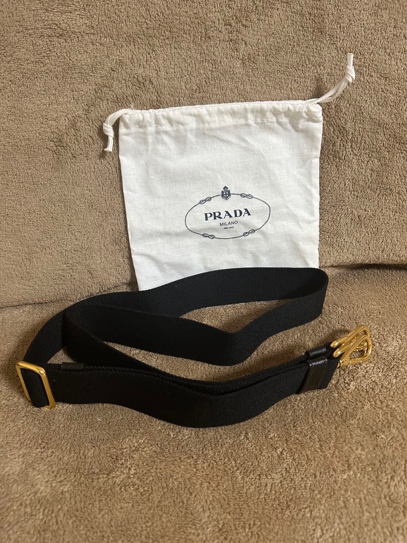 未使用品】PRADA カナパブラックキャンバスストラップ 黒 ゴールド金具