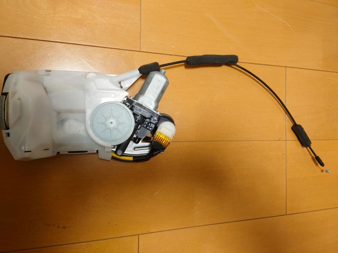 70ノア 70ヴォクシー 純正スライド イージークローザー N-BOXエスティ