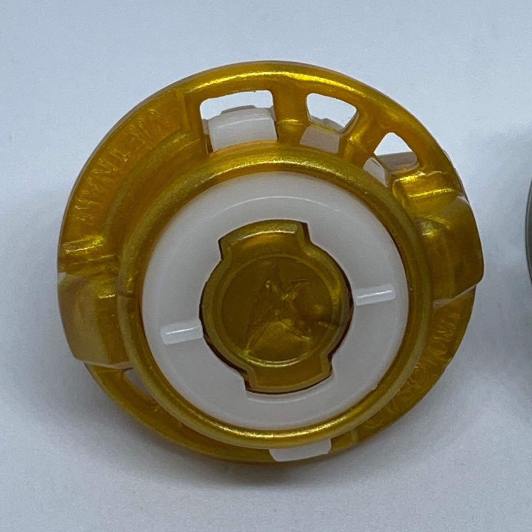 希少‼️】 金 銀 ドライバープレゼント 当選品 ベイブレードバースト