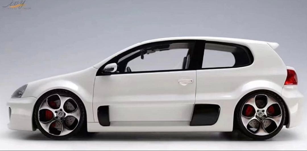 OTTO VW GOLF V GTI W12-650 1/18 新品 - メルカリ