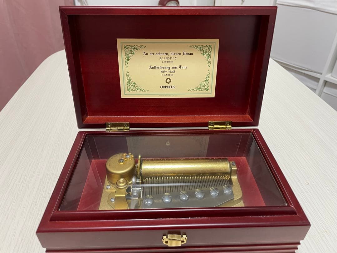 高級オルゴールオルフェウス50弁♪舞踏への勧誘/美しく青きドナウ 美しく青きドナウ J Strauss&舞踏への招待 C M V Webber【D01】 50弁