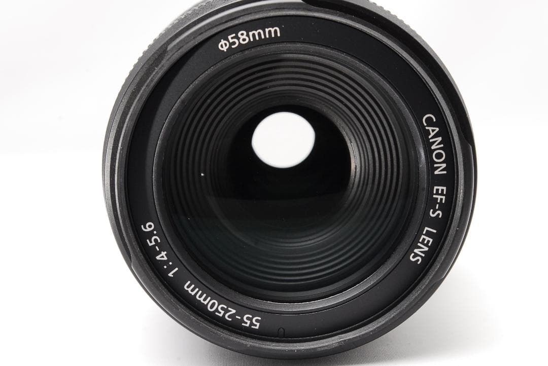 美品 Canon EF-S 55-250mm f/4-5.6 IS 望遠レンズ
