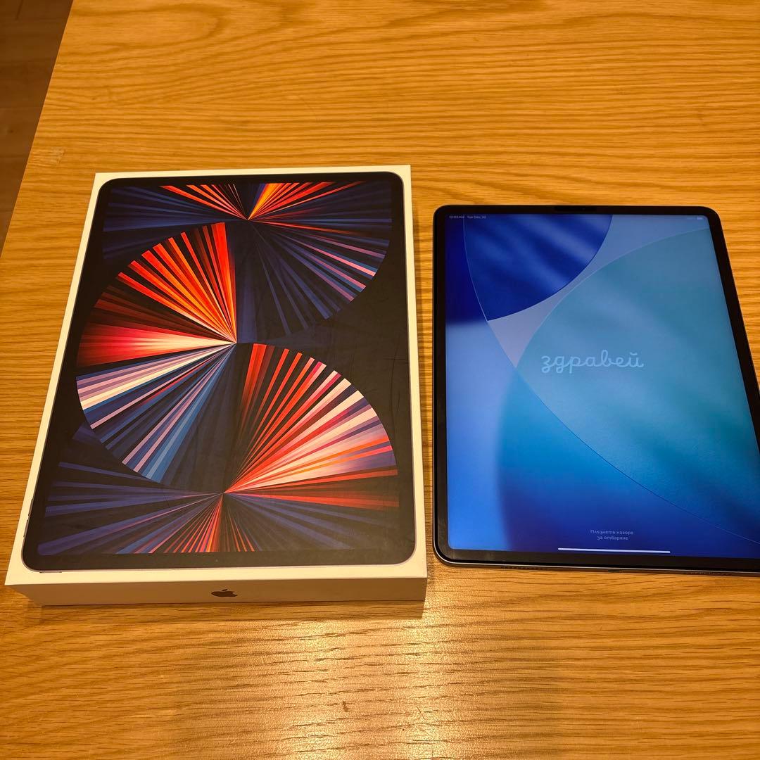 セール iPad Pro 12.9 第5世代 128GB M1 バッテリー84% - メルカリ