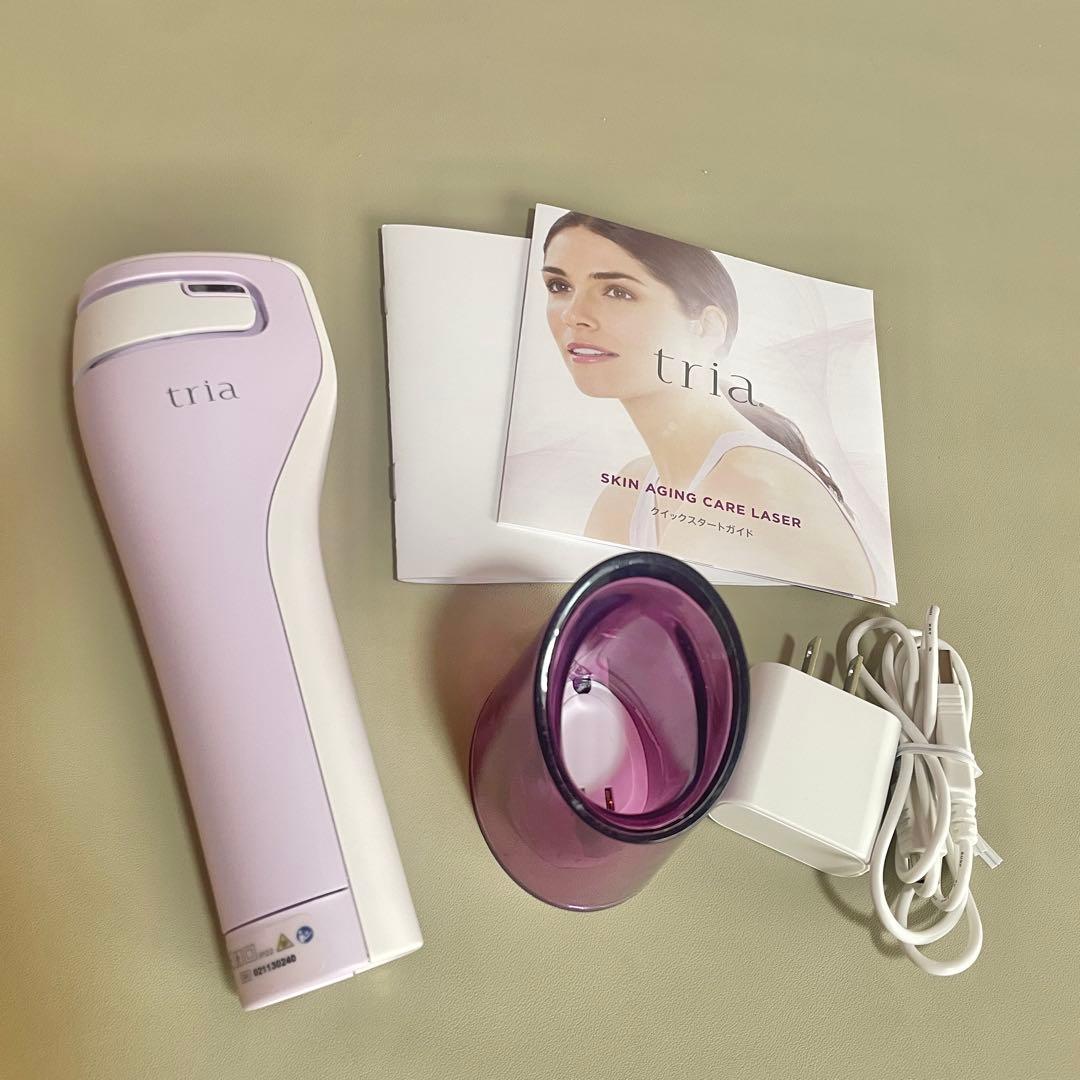 トリア スキンエイジングケアレーザー 美顔器の通販はau PAY