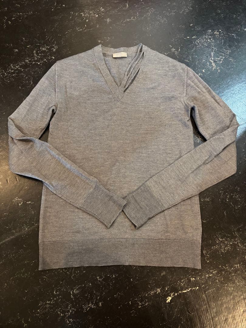 ディオールオム エディスリマン 2004AW Vネックニット グレー - メルカリ