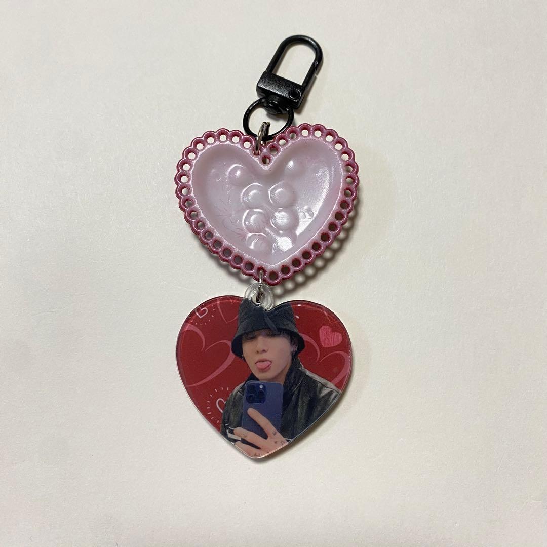 BTS ジョングク グク キーホルダー - メルカリ