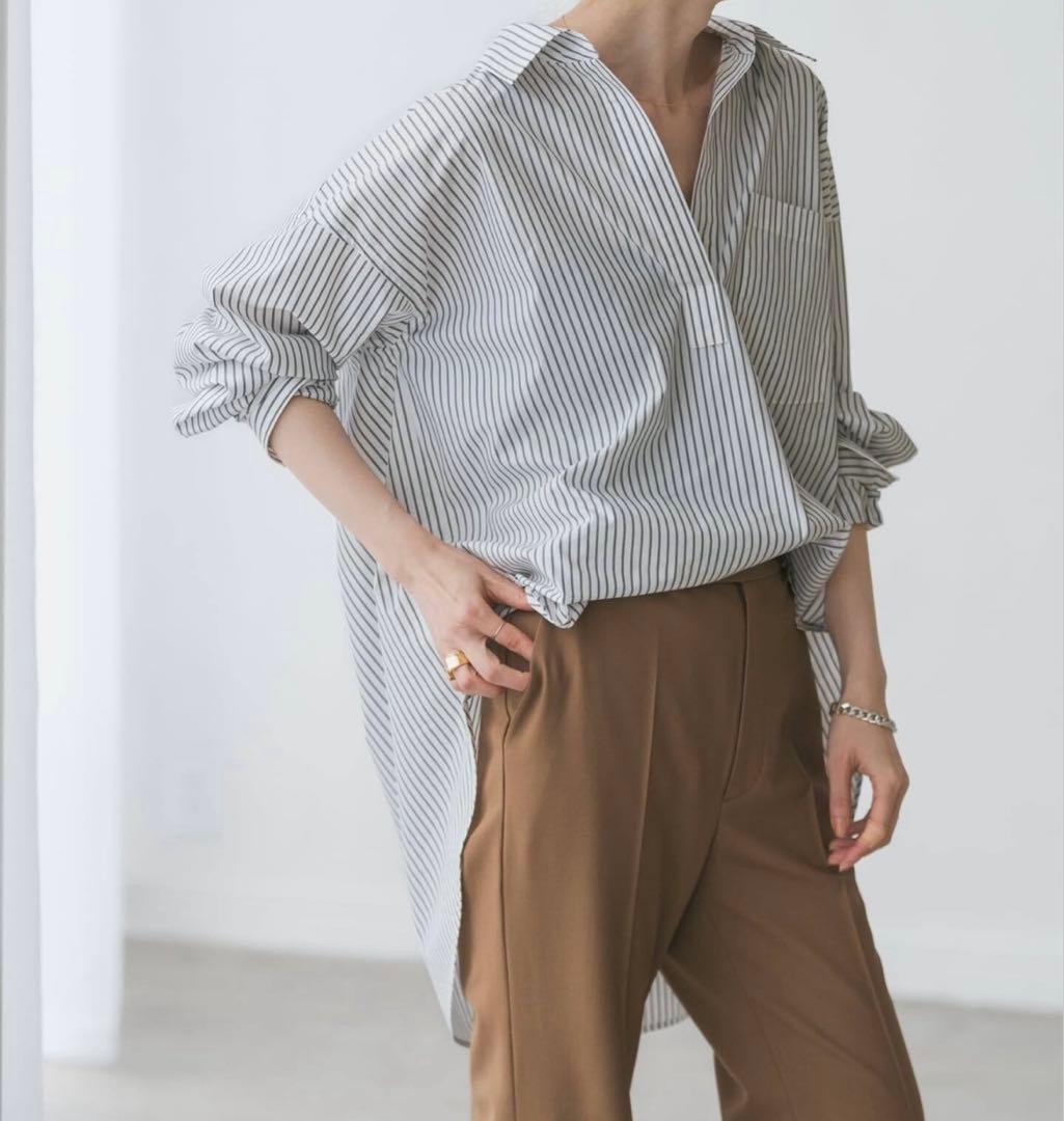 美品【Noble 】イージーケアコットンスキッパーシャツ（ストライプ