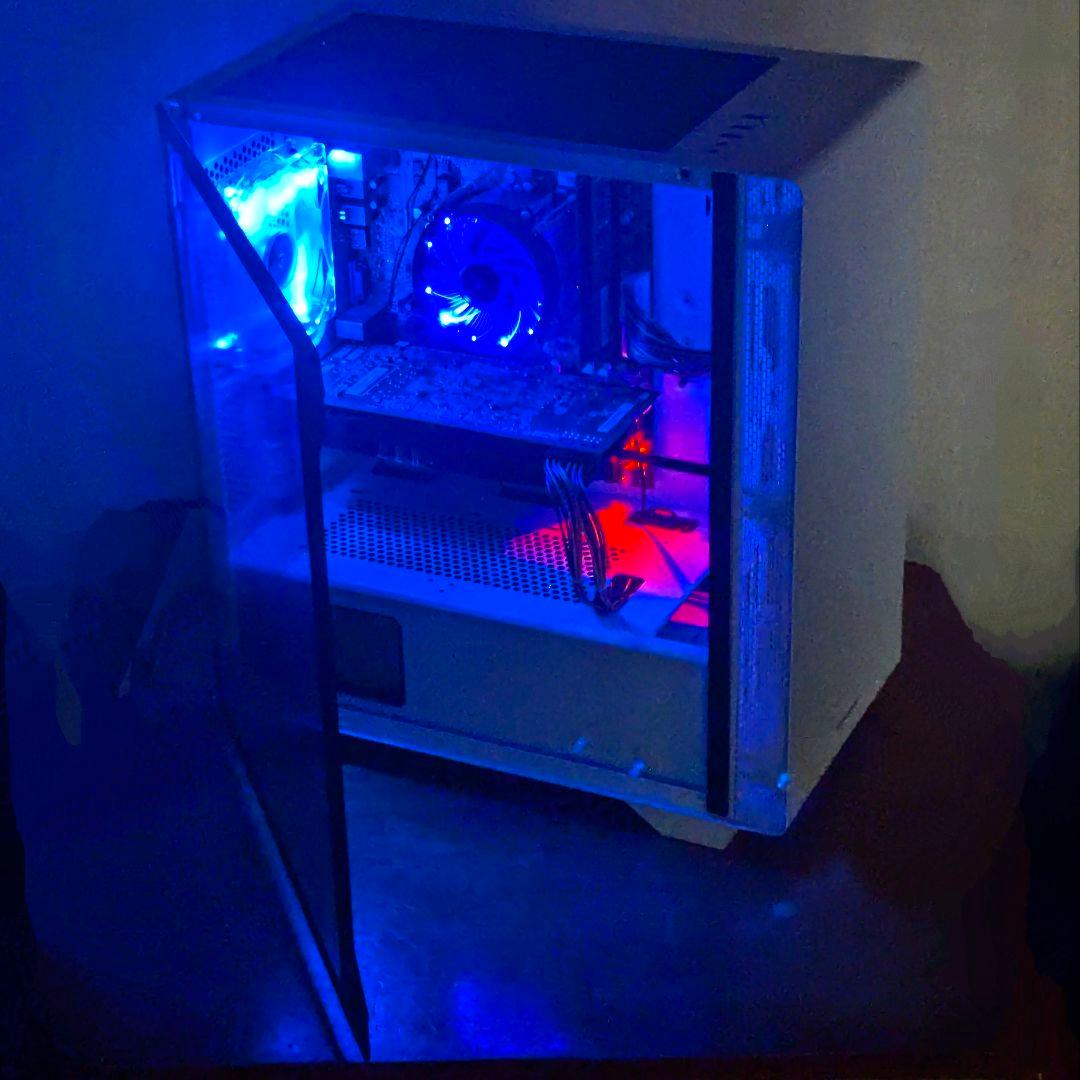 超美品】スノー ホワイト 強化ガラスパネル Core i5 デスクトップPC