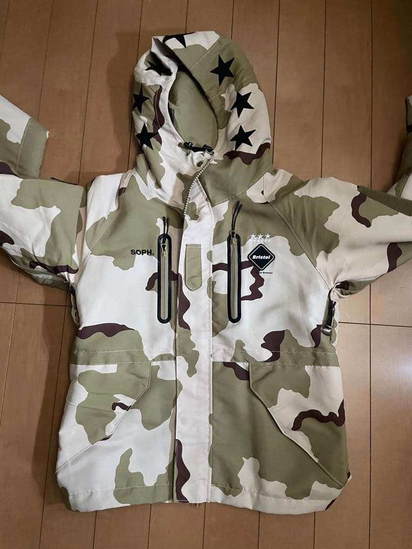 BISOTTO 迷彩柄 フード付きジャケット - メルカリ