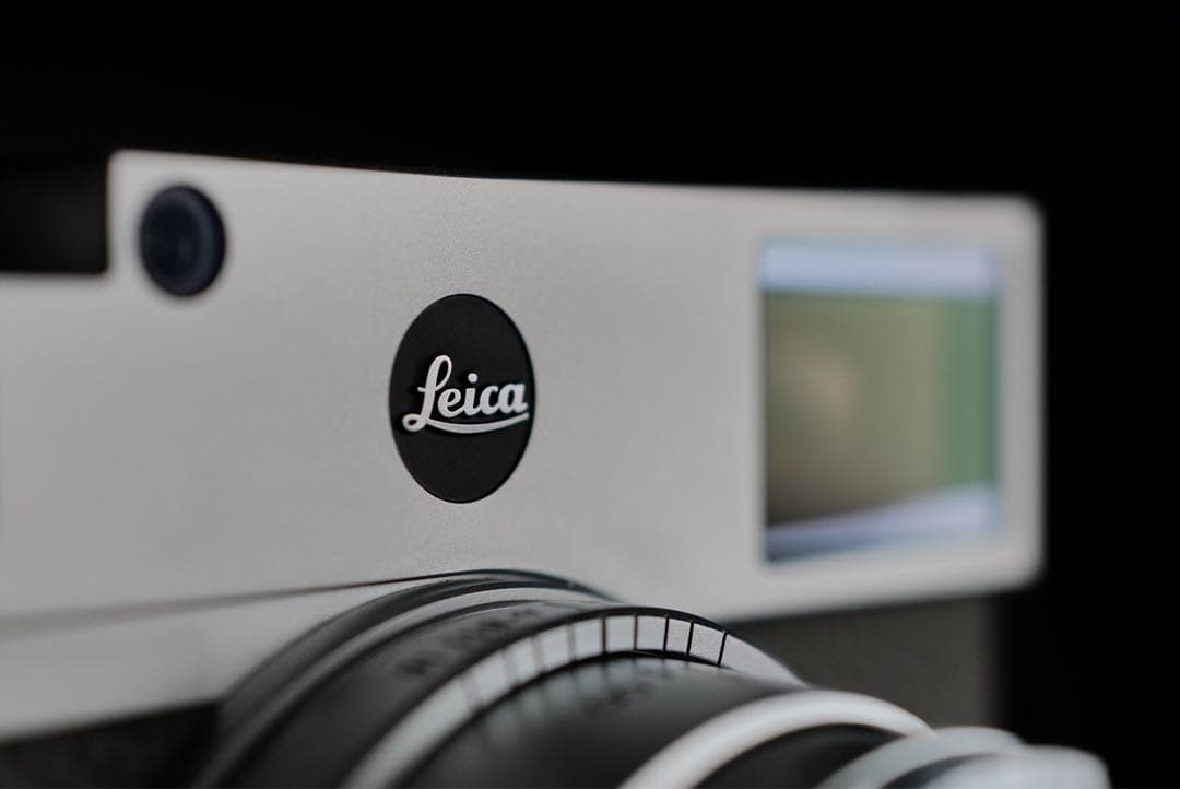 Leica ライカ ロゴマーク 黒 ブラックM6-M7-M8-M9 用 - メルカリ