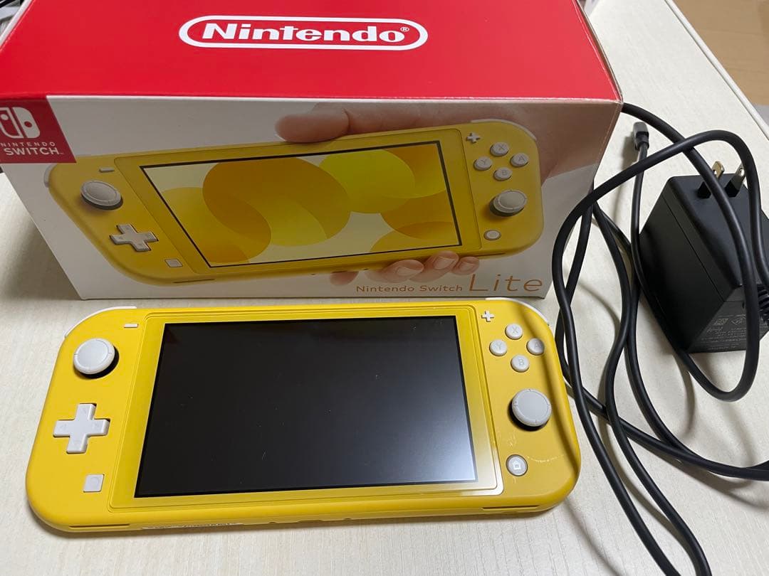 Nintendo Switch Lite イエロー 本体 ACアダプター付き Nintendo Switch Lite イエロー 本体 ACアダプター付き - メルカリ