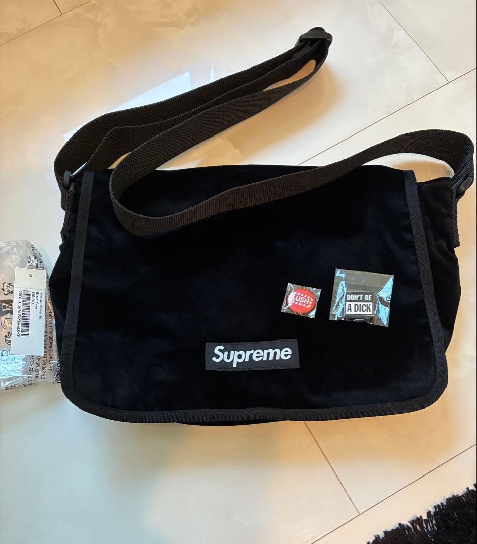 Supreme Velvet Small Messenger Bag Black - メルカリ