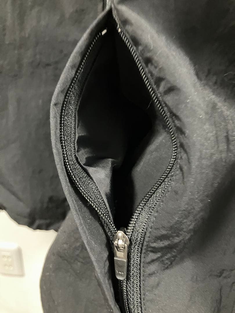 希少ブラック】OVY ジップアップナイロンジャケット - メルカリ