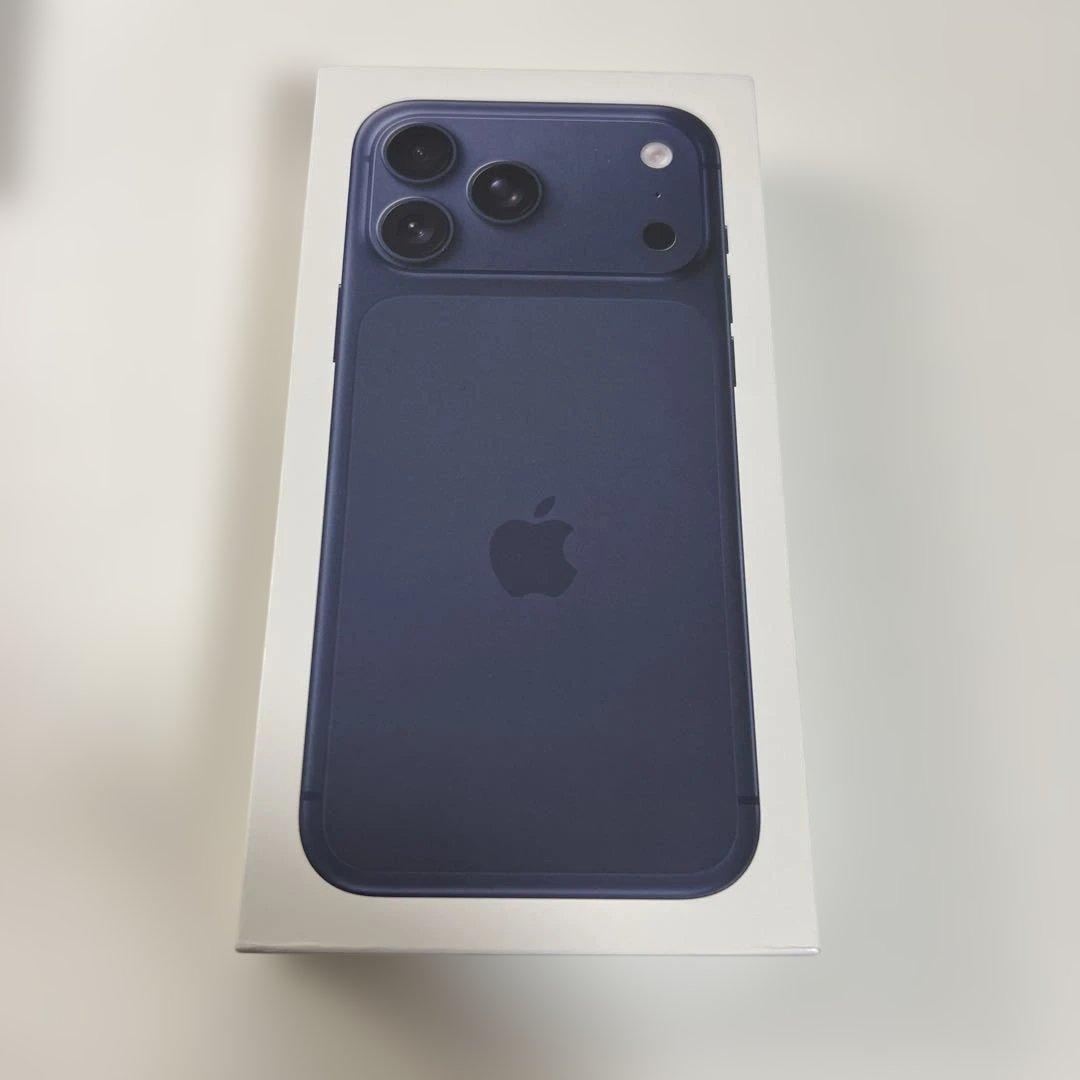 iPhone 17 promax 1TB 香港版 Buy iPhone 17 Pro Max 1TB Deep Blue - Apple (HK)