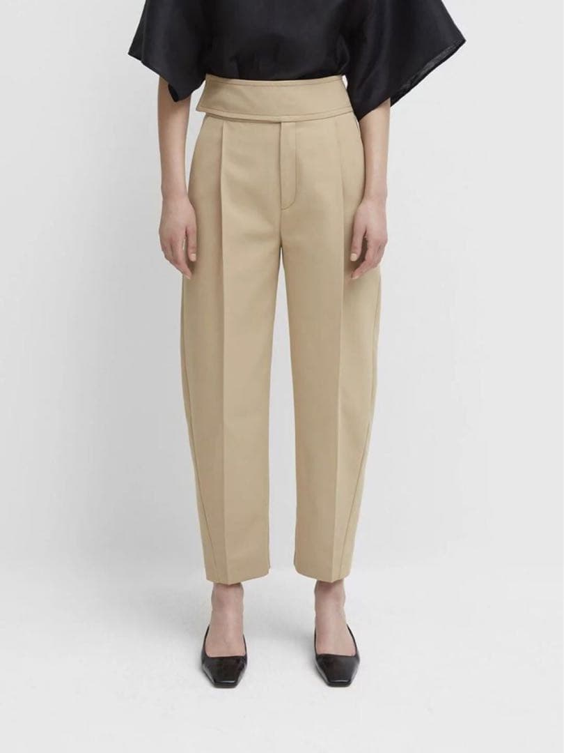 トーテム TOTEME タック入り チノパン スラックス カジュアル 綺麗め