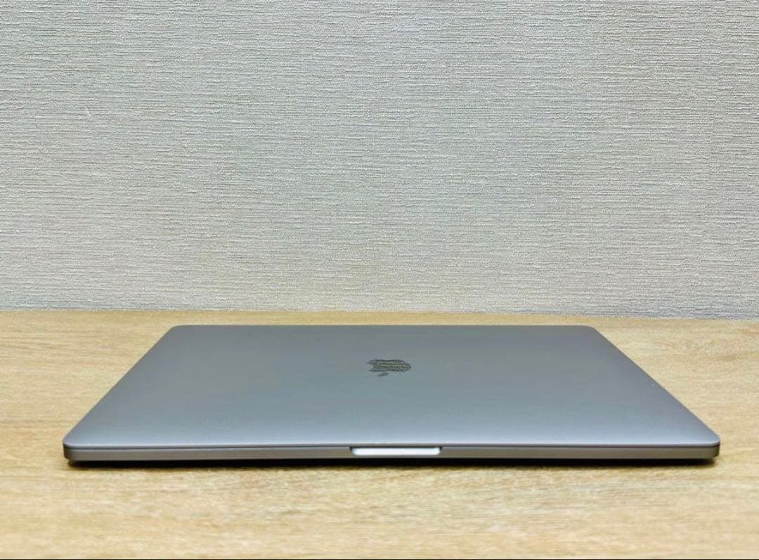 2025年OS] MacBook Pro ／4K／メモリ32GB - メルカリ