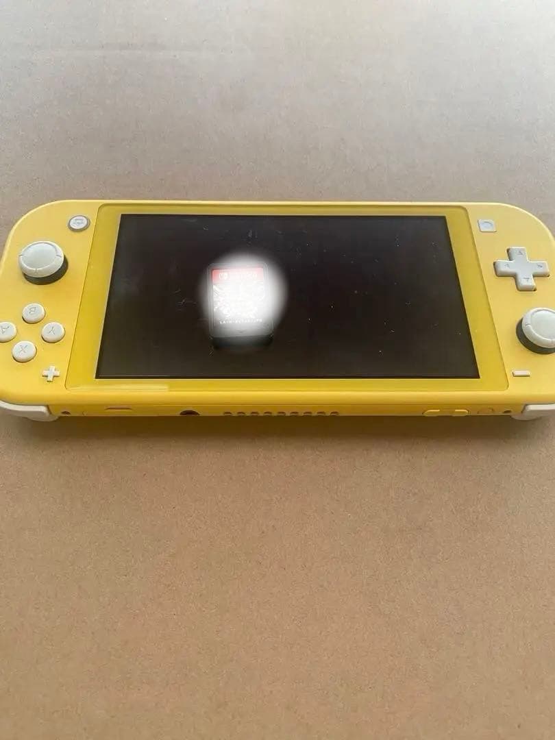 Nintendo Switch Lite イエロー本体 Nintendo Switch Lite - Yellow - REFURBISHED - Hardware - Nintendo