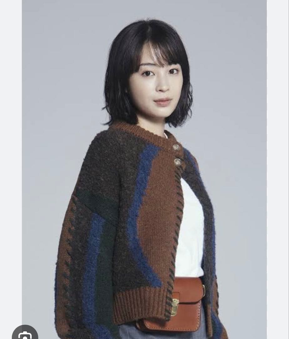 広瀬すずドラマ使用牛革HERZ ブラウンレザー ボディバッグ - メルカリ