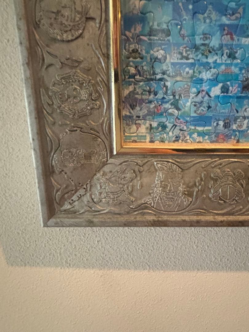 《完成品》ONE PIECE仲間の印1000ピースジグソーパズル額縁セット