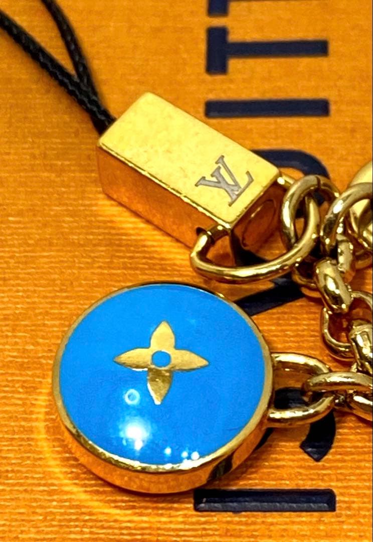 ルイヴィトン ビジューテレフォンヌ パスティーユ ストラップ チャーム