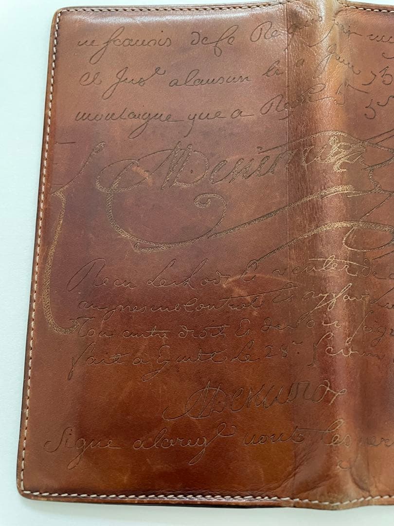 《値下げ中》Berluti ベルルッティ　レザー　カリグラフィ　手帳カバー