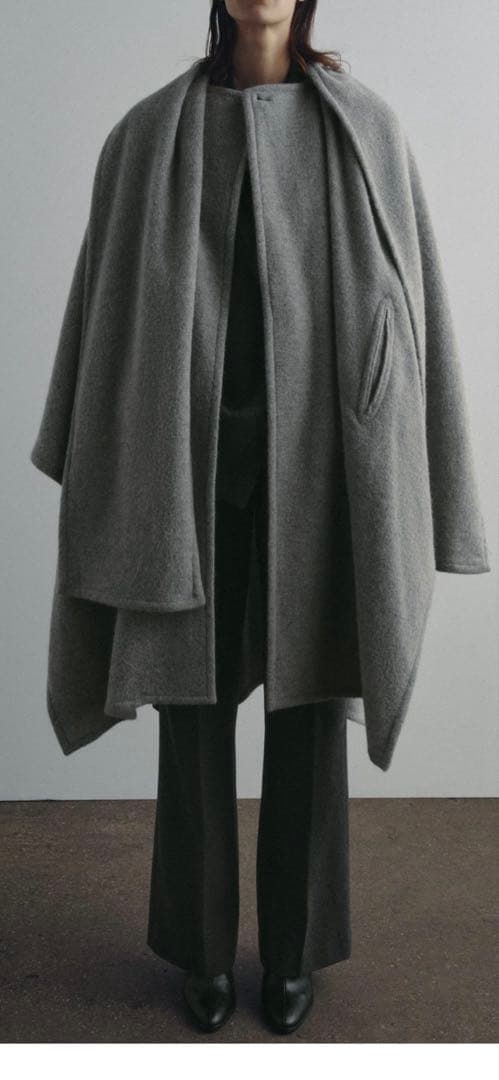 新品タグ付き ZARA ケープコート ポンチョ - メルカリ