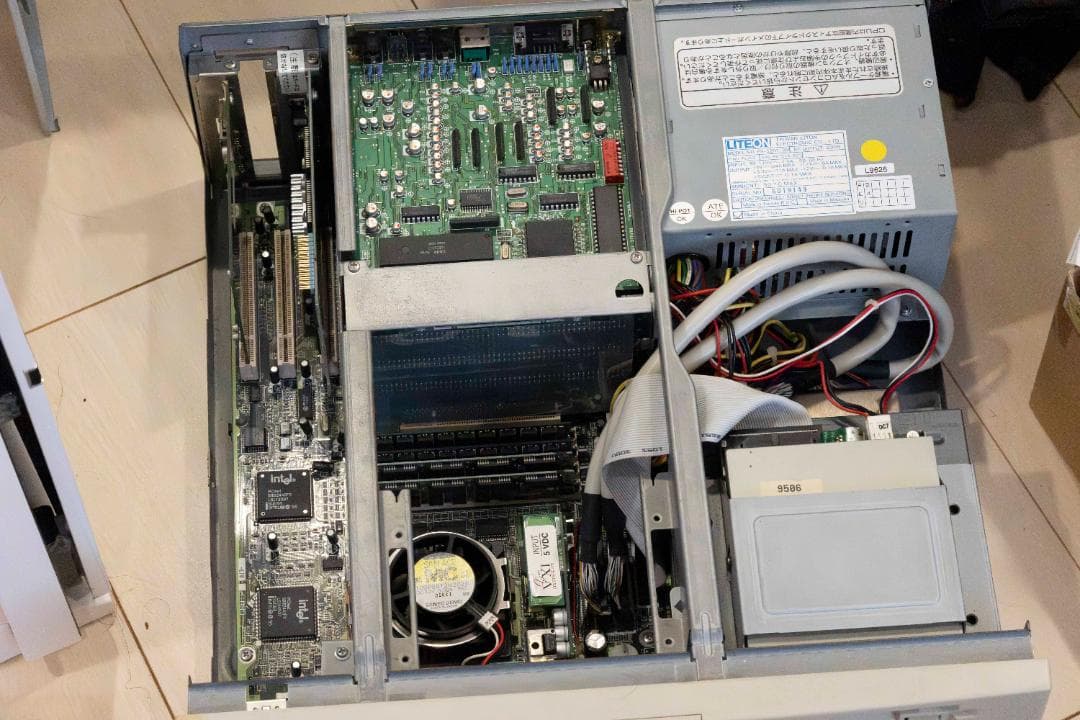 PC-9821Ra20N12 正常動作 PC-9801-86付き　Win98付き PC-9821Ra20N12 正常動作 PC-9801-86付き Win98付き - メルカリ