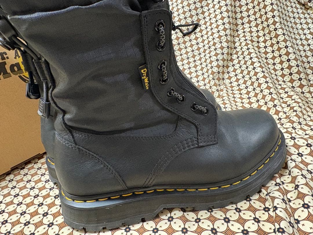 ドクターマーチンAir Wait 1460 Trinity 黒 UK8