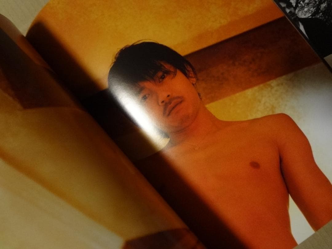 直筆サイン入り本○青柳翔 写真集2巻セット - メルカリ