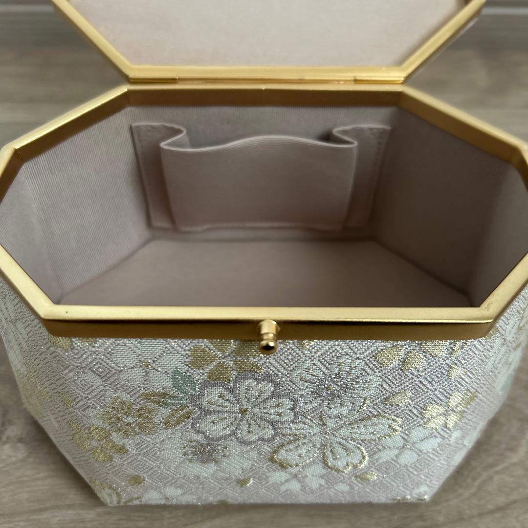 新品未使用品 【紗織】 八角形 和装用バッグ 桜柄 タグ付き