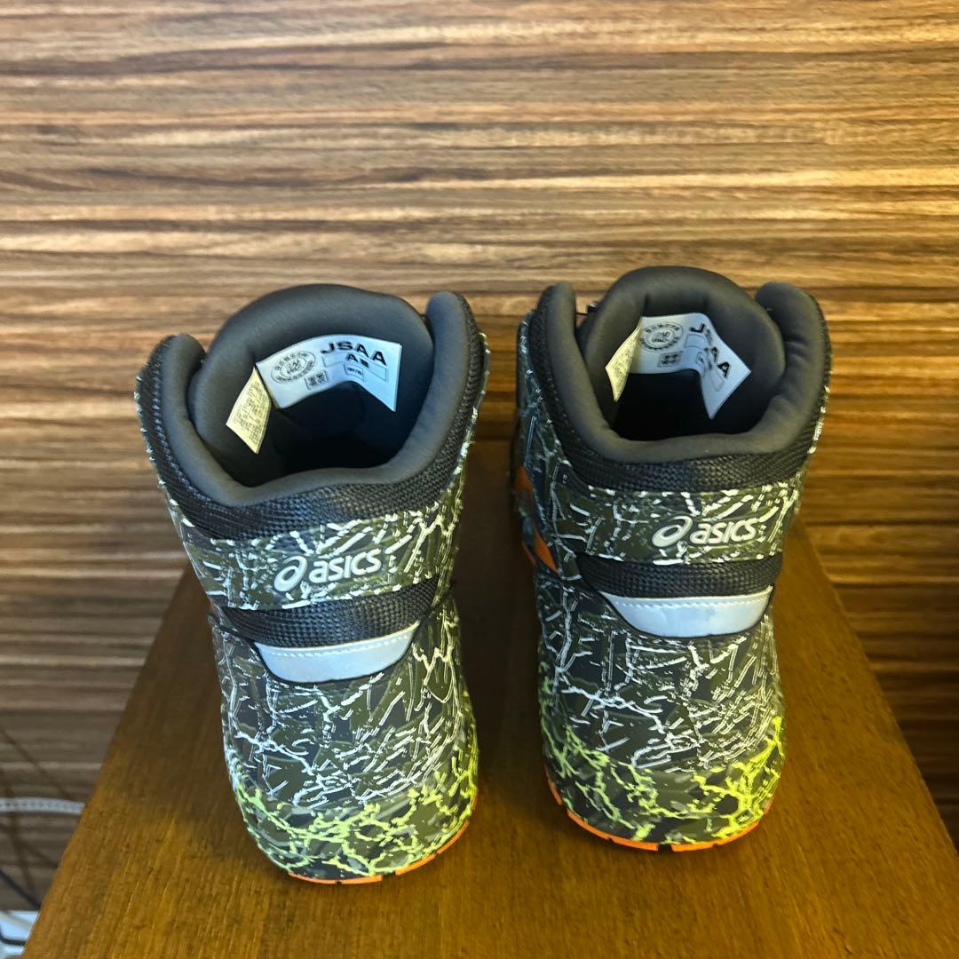 CP304限定マグマカラー　マントルグリーン/ハバネロ　26.0cm