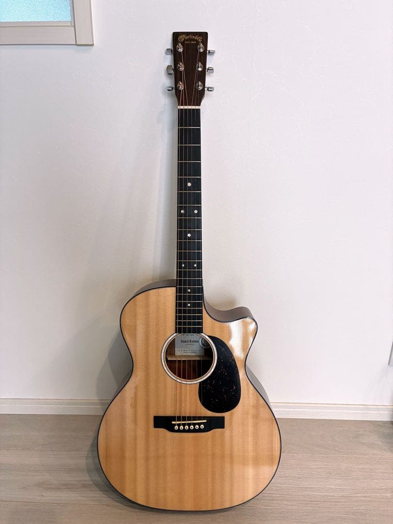 期間限定値下げ！】Martin GPC-11E エレアコ 専用ケース付 - メルカリ