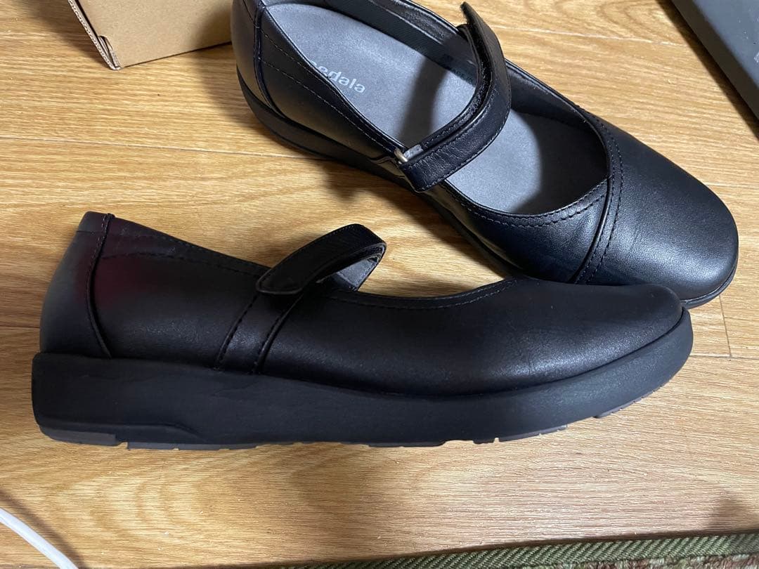 ASICS アシックス pedala ペダラ ストラップ付パンプス 24.0