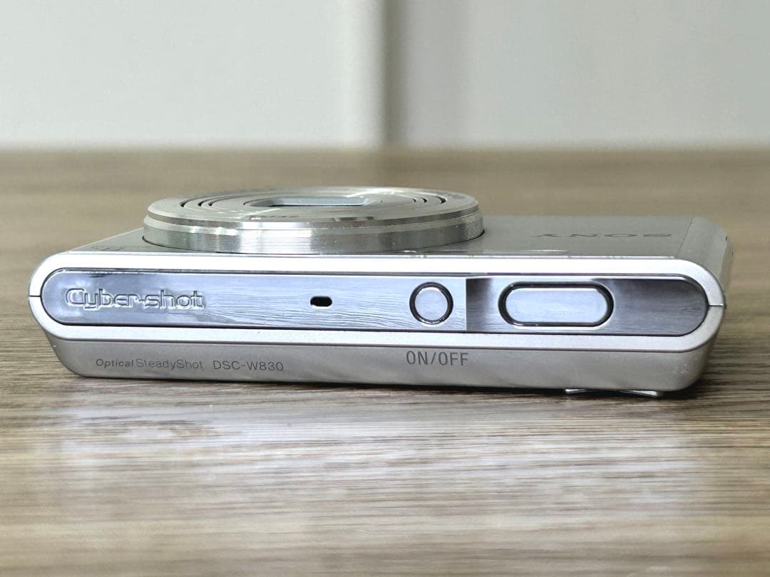 デジタルカメラ SONY Cyber-shot DSC-W830 20.1MP