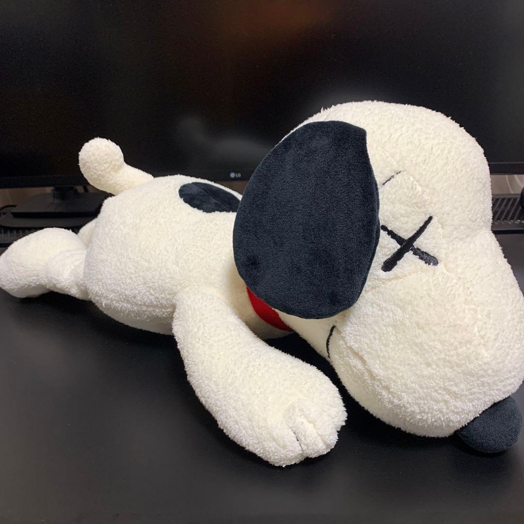 UNIQLO KAWS ユニクロ カウズ スヌーピー Mサイズ ぬいぐるみ - メルカリ