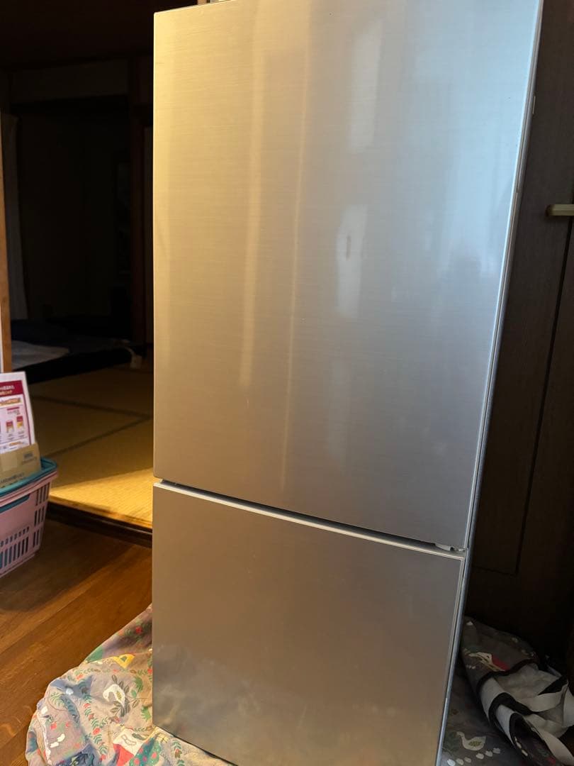 送料込み　シルバー 冷蔵庫 117リットル　一人暮らし Amazon | MAXZEN 冷蔵庫 117L コンパクト 大容量 右開き 2ドア 幅47cm