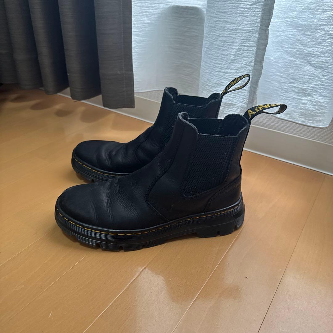 Dr.Martens チェルシーブーツ ブラック EU39 グアム購入 Dr.Martens チェルシーブーツ ブラック EU39 グアム購入 - メルカリ