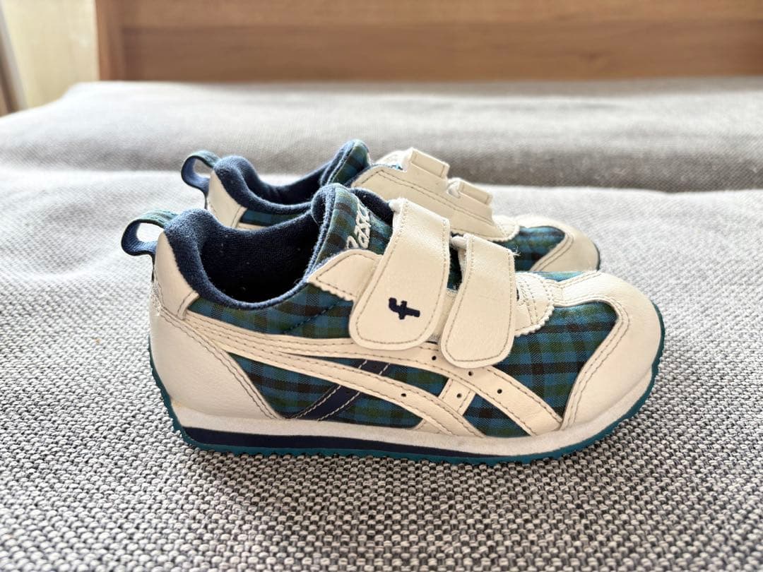 familiarスニーカー 17.0 asicsコラボ 定番 青チェック - メルカリ
