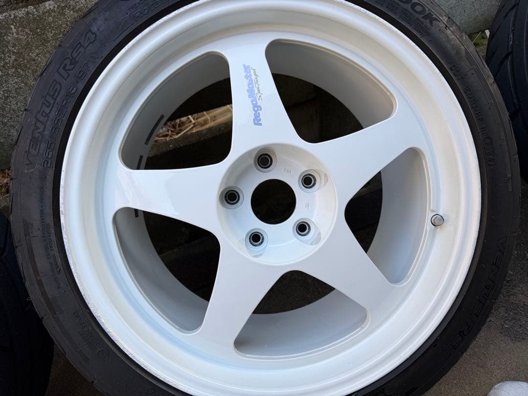 リーガマスターEVO2 18インチ9.5J+45 8.5J+38 2本ずつ計4本