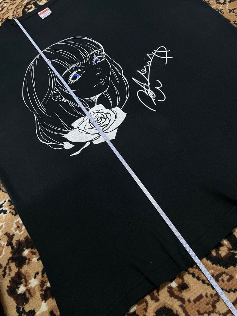 美波】インディーズTシャツ ‐ 影絵＆サイン入り【373】 - メルカリ